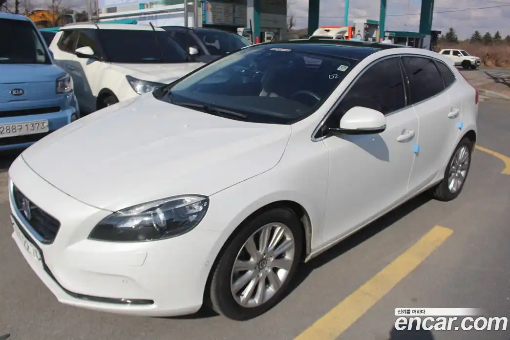 Volvo V40 2015 1.6 гидро в Москве № 164865, фото 3