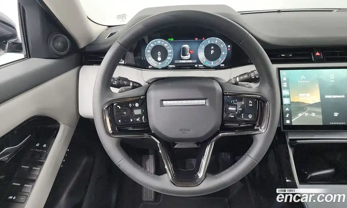 Land Rover Range-Rover Evoque 2024 2.0 гидро в Москве № 166045, фото 13