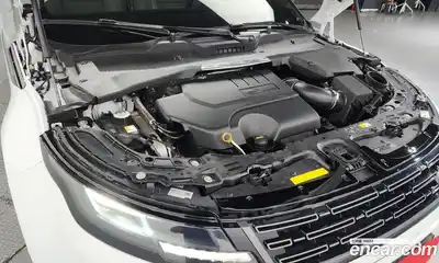 Land Rover Range-Rover Evoque 2024 2.0 гидро в Москве № 166045, миниатюра 6