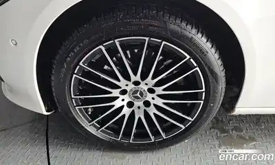Mercedes-Benz C-Class 2024 2.0 гидро в Москве № 193793, миниатюра 5