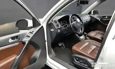 Volkswagen Tiguan 2015 2.0 гидро в Москве № 232205, миниатюра 11