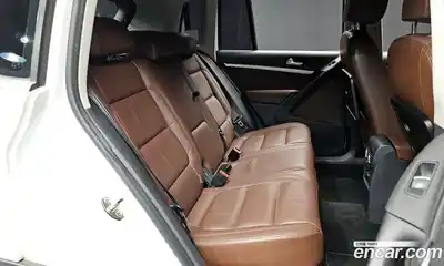 Volkswagen Tiguan 2015 2.0 гидро в Москве № 232205, миниатюра 12
