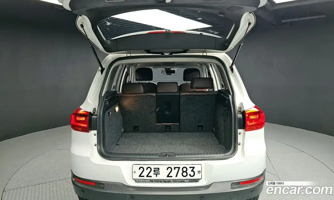 Volkswagen Tiguan 2015 2.0 гидро в Москве № 232205, фото 20
