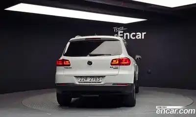 Volkswagen Tiguan 2015 2.0 гидро в Москве № 232205, миниатюра 4