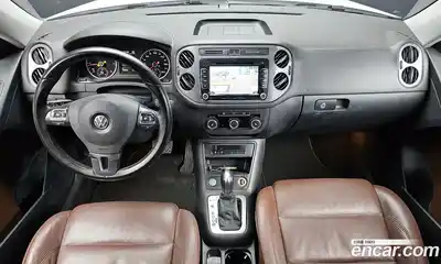 Volkswagen Tiguan 2015 2.0 гидро в Москве № 232205, миниатюра 7
