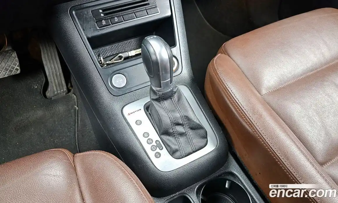 Volkswagen Tiguan 2015 2.0 гидро в Москве № 232205, фото 9