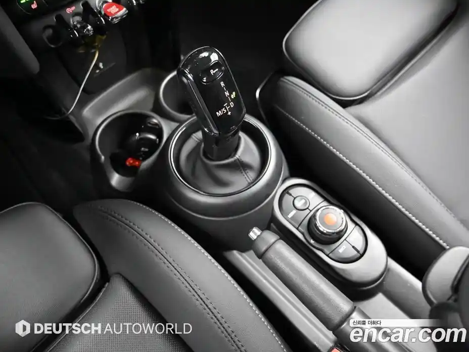 Mini Cooper 2022 1.5 гидро в Москве № 273968, фото 9