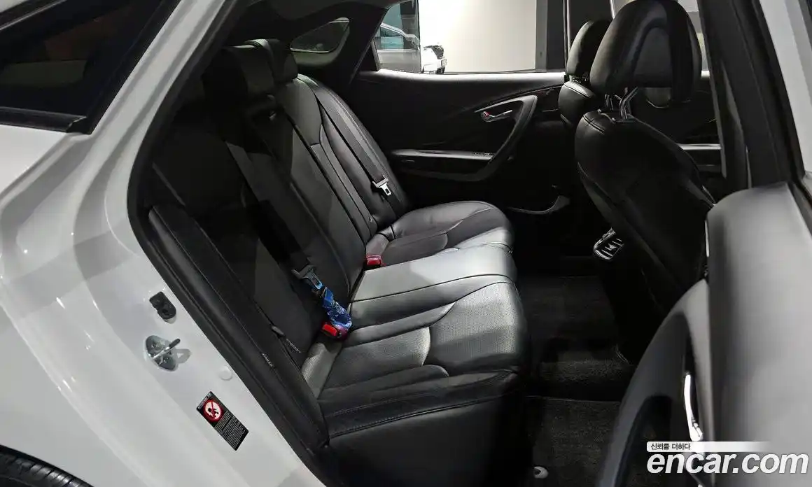 Hyundai Grandeur 2015 2.4 гидро в Москве № 119690, фото 12