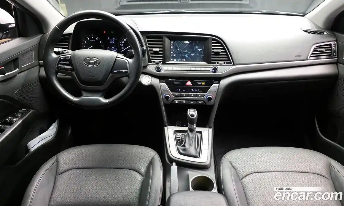 Hyundai Avante 2016 1.6 гидро в Москве № 1317543, фото 7