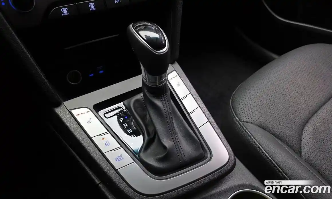 Hyundai Avante 2016 1.6 гидро в Москве № 1317543, фото 9