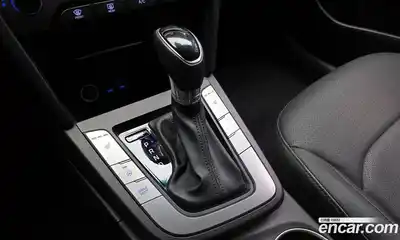 Hyundai Avante 2016 1.6 гидро в Москве № 1317543, миниатюра 9