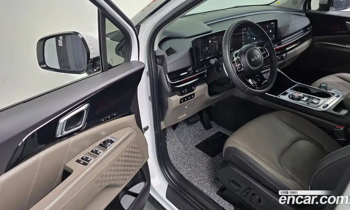 Kia Canival 2024 1.6 Автомат в Москве № 1318087, фото 12