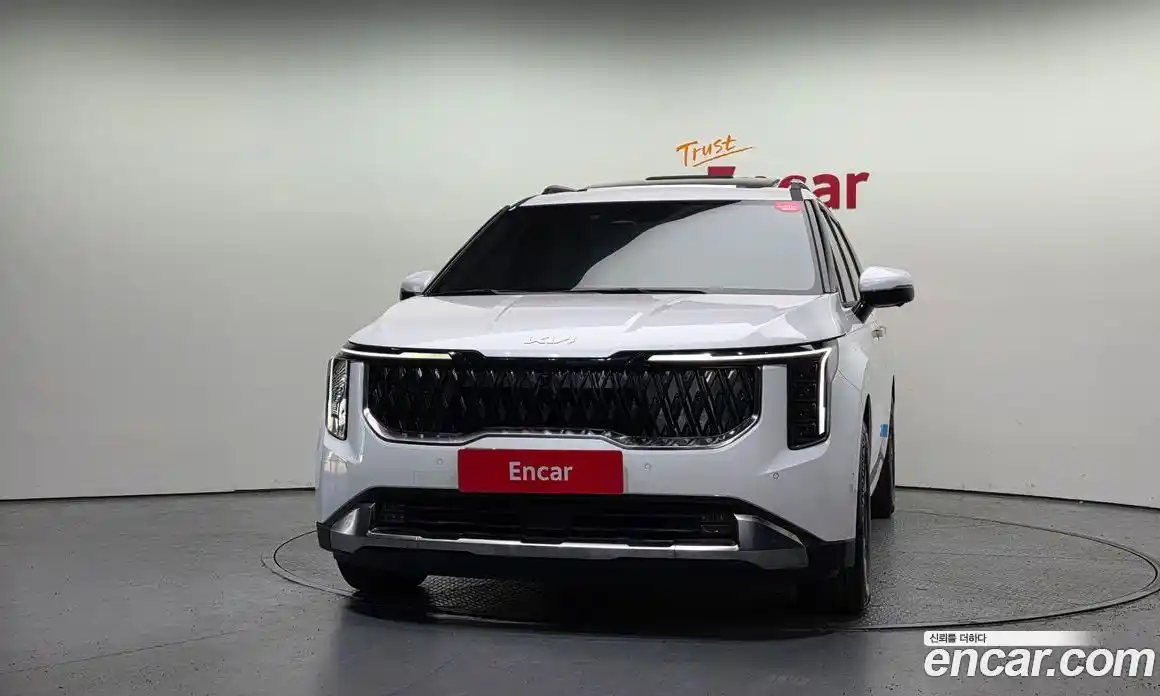 Kia Canival 2024 1.6 Автомат в Москве № 1318087, фото 3