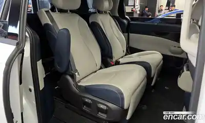 Kia Canival 2024 1.6 Автомат в Москве № 1318353, миниатюра 11