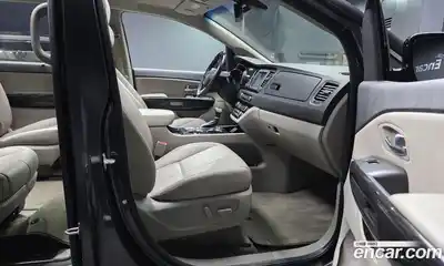 Kia Canival 2019 2.2 Автомат в Москве № 1318664, миниатюра 12