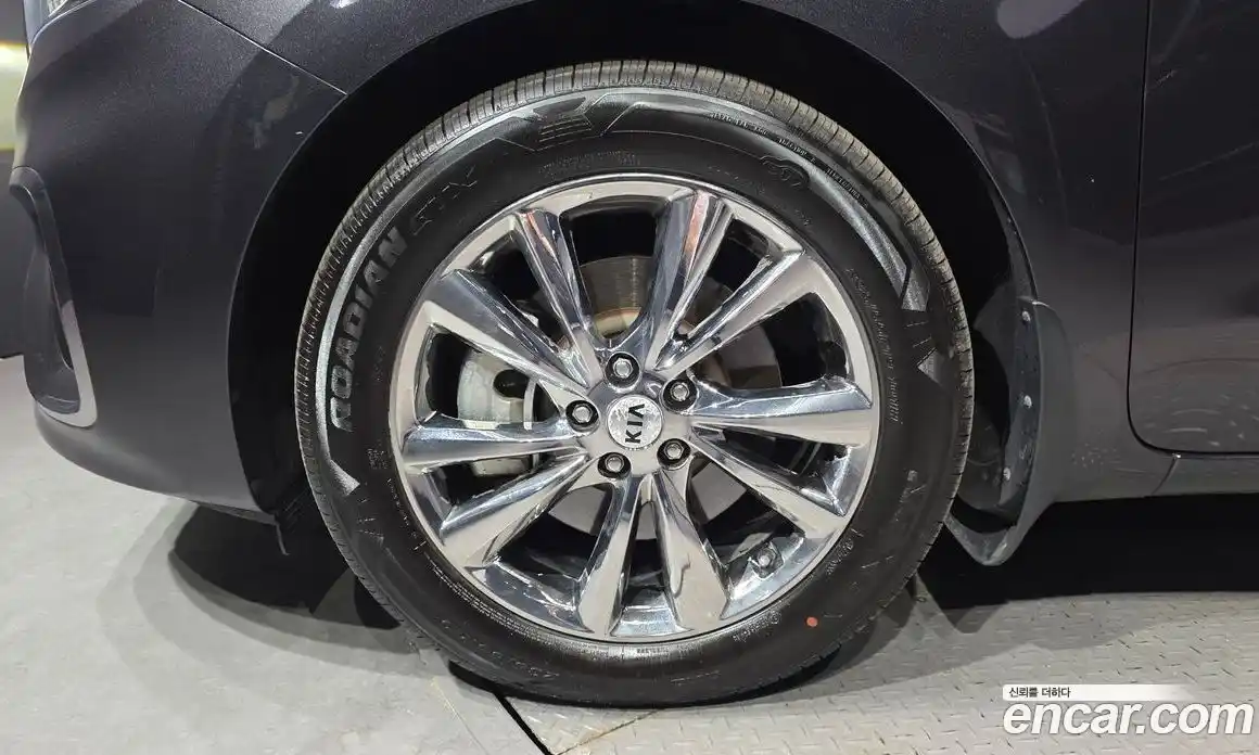 Kia Canival 2019 2.2 Автомат в Москве № 1318664, фото 5