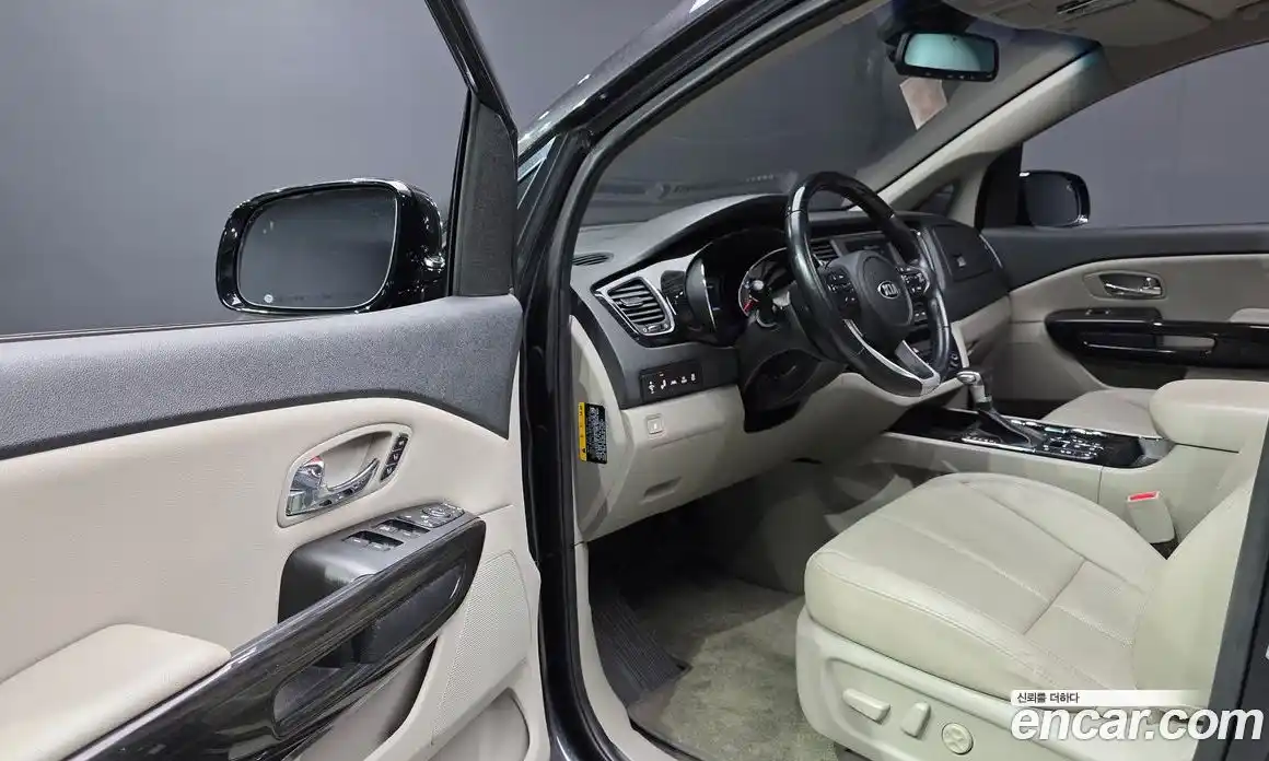 Kia Canival 2019 2.2 Автомат в Москве № 1318664, фото 10