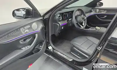 Mercedes-Benz E-Class 2023 2.0 гидро в Москве № 1321915, миниатюра 10