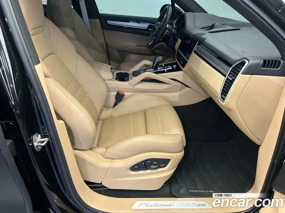 Porsche Cayenne 2023 3.0 гидро в Москве № 1322694, фото 18