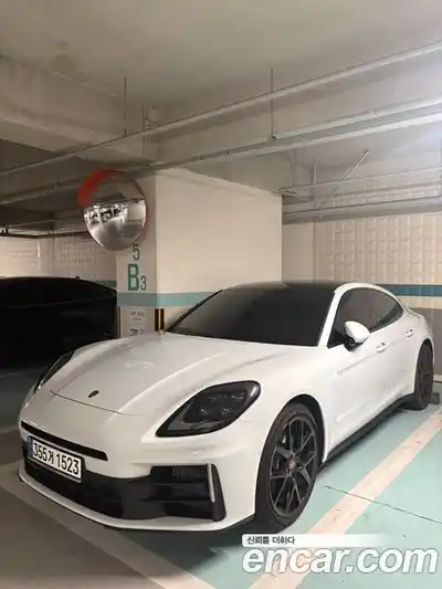 Porsche Panamera, 2024