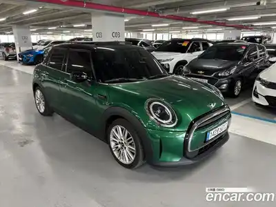 Mini Cooper 2021 1.5 гидро в Москве № 1322967, миниатюра 2