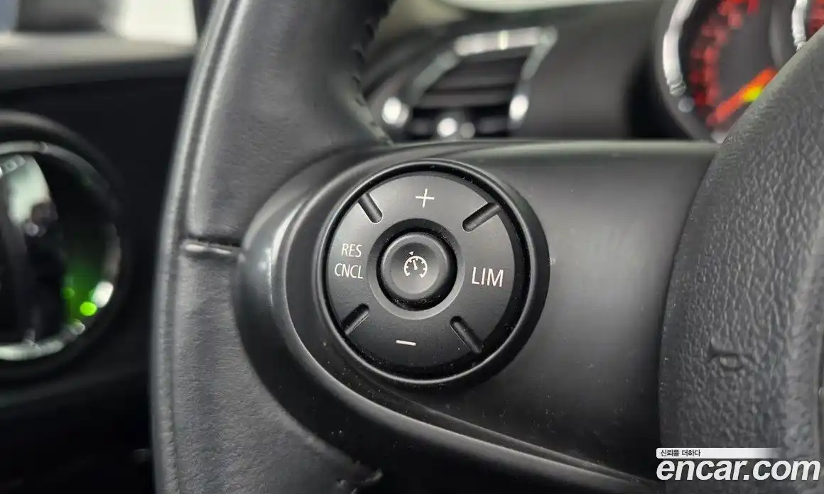 Mini Clubman 2019 1.5 гидро в Москве № 1323158, фото 17