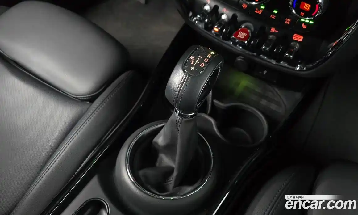 Mini Clubman 2019 1.5 гидро в Москве № 1323158, фото 9