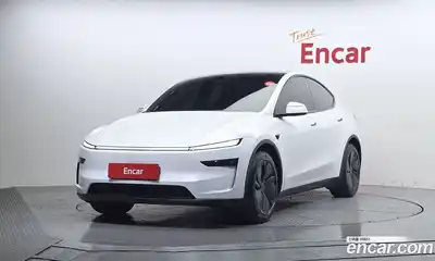 Tesla Model Y, 2025