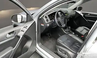 Volkswagen Tiguan 2015 2.0 гидро в Москве № 1323380, миниатюра 12