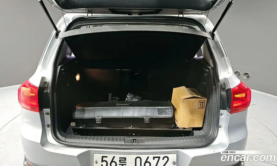 Volkswagen Tiguan 2015 2.0 гидро в Москве № 1323380, фото 20