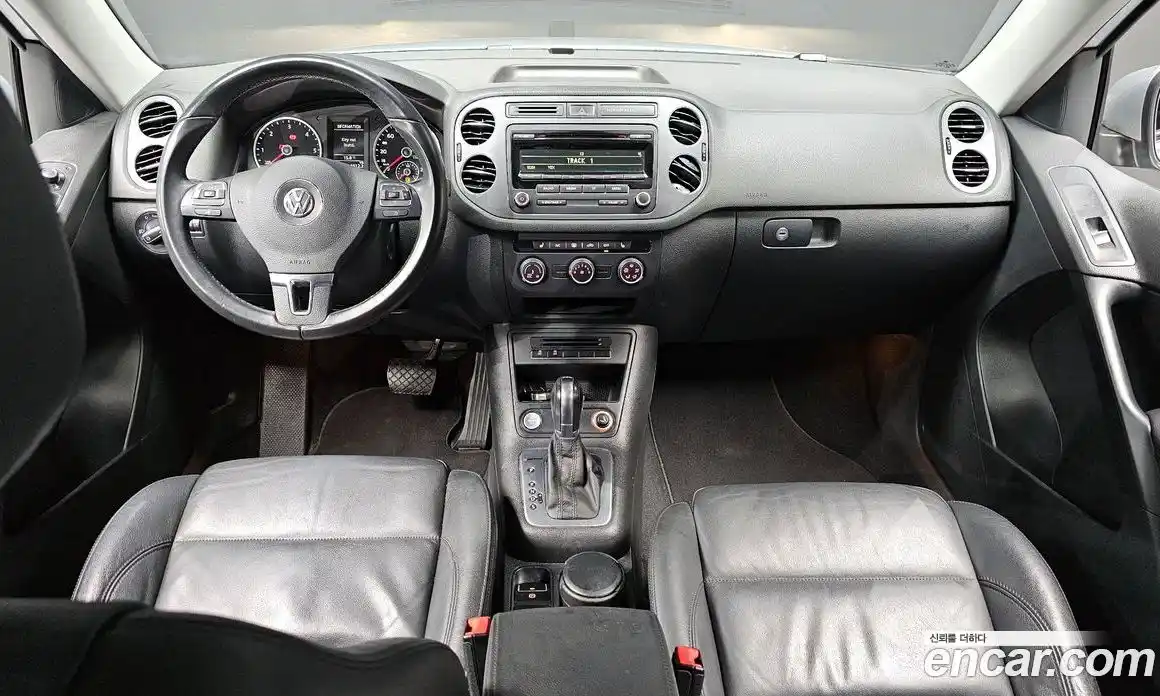 Volkswagen Tiguan 2015 2.0 гидро в Москве № 1323380, фото 7