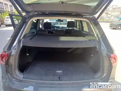 Volkswagen Tiguan 2020 2.0 гидро в Москве № 1323589, миниатюра 11