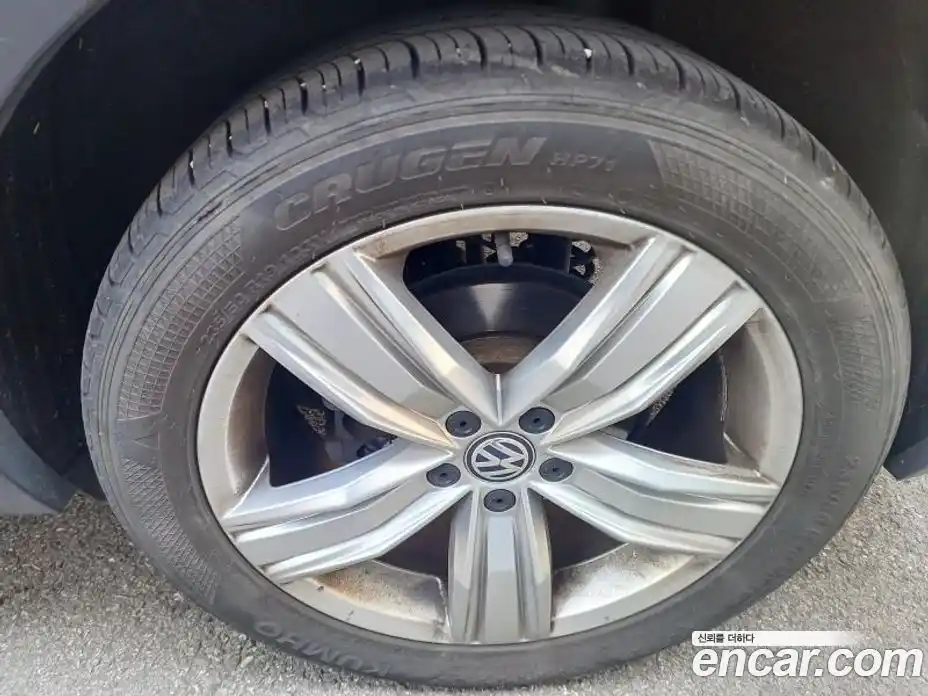 Volkswagen Tiguan 2020 2.0 гидро в Москве № 1323589, фото 20