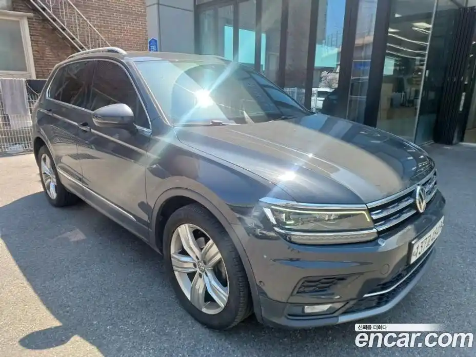 Volkswagen Tiguan 2020 2.0 гидро в Москве № 1323589, фото 3