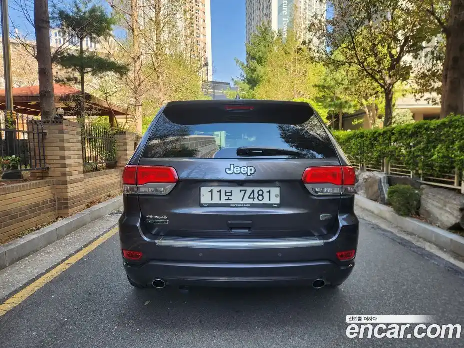 Jeep Cherokee 2015 3.0 гидро в Москве № 1323702, фото 4