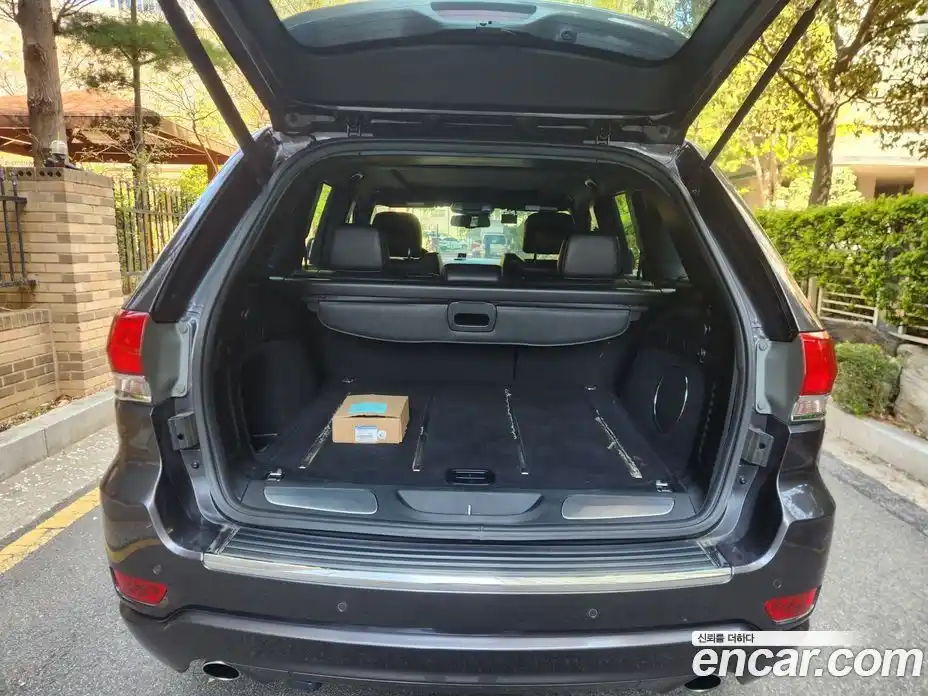 Jeep Cherokee 2015 3.0 гидро в Москве № 1323702, фото 5