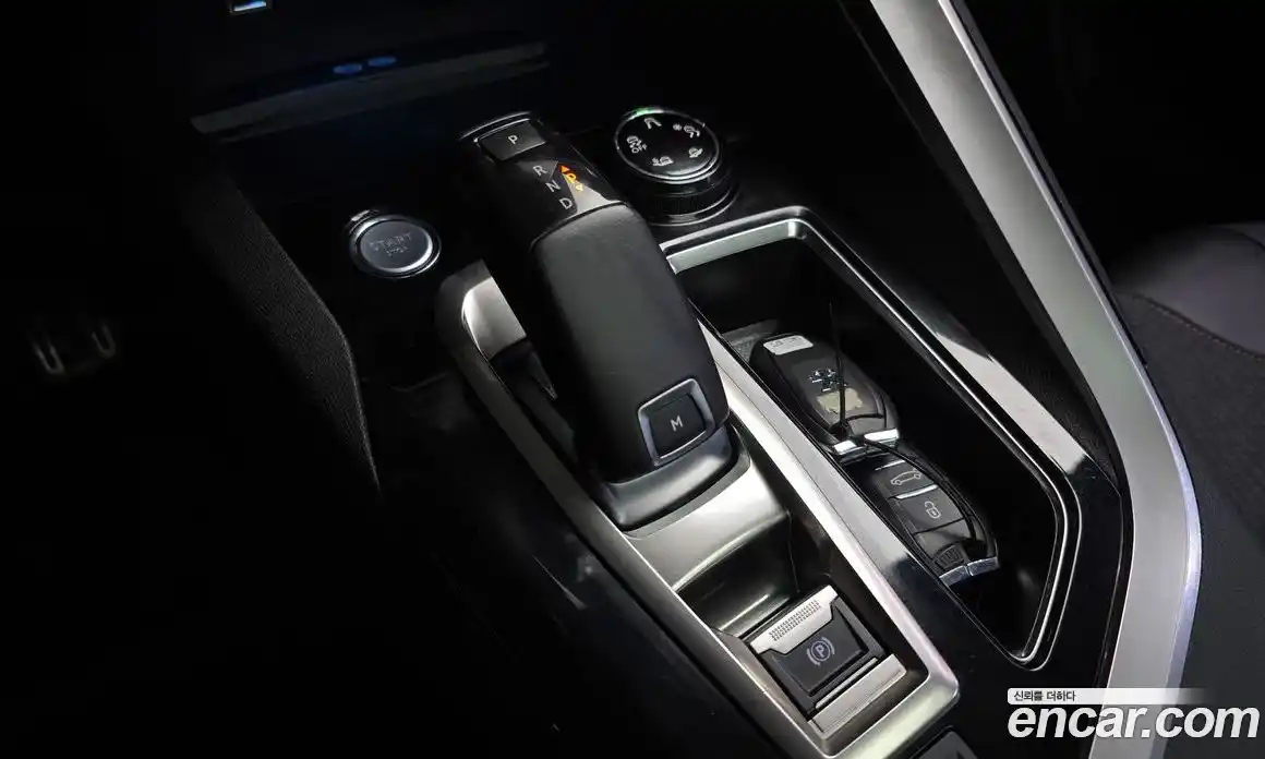 Peugeot 3008 2019 1.5 гидро в Москве № 1324413, фото 9