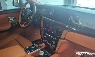 Rolls-Royce Phantom 2025 6.7 гидро в Москве № 1324480, миниатюра 9