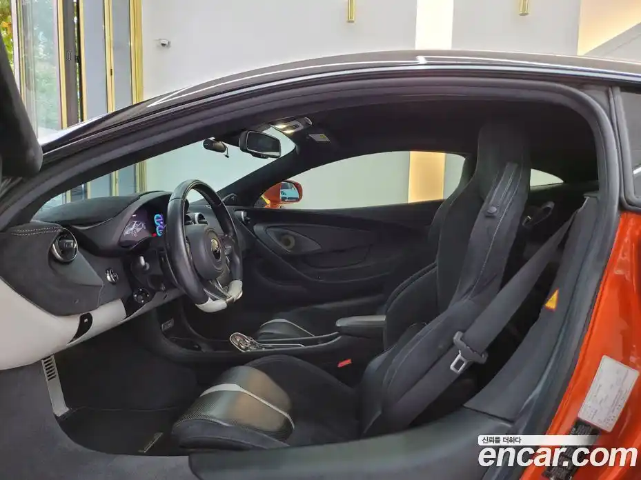 McLaren 570S 2017 3.8 гидро в Москве № 1324637, фото 7