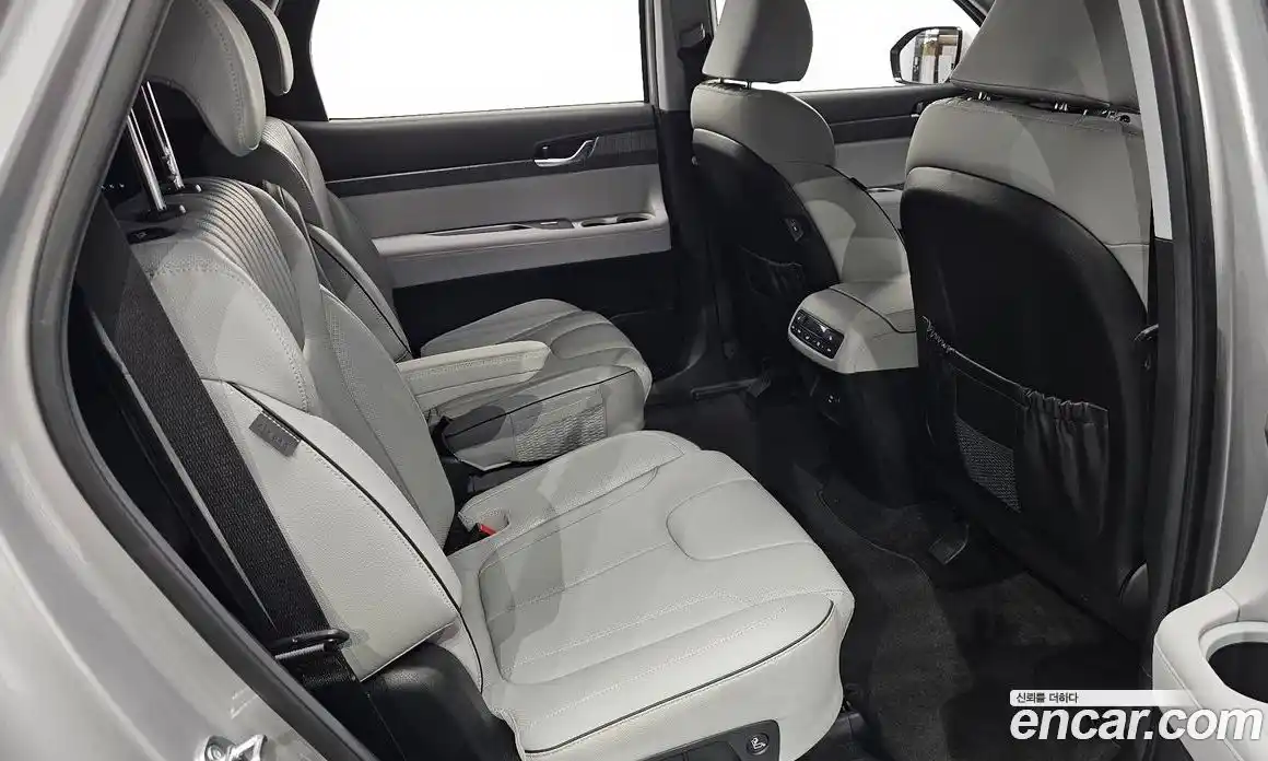 Hyundai Palisade 2024 2.2 Автомат в Москве № 1342003, фото 11