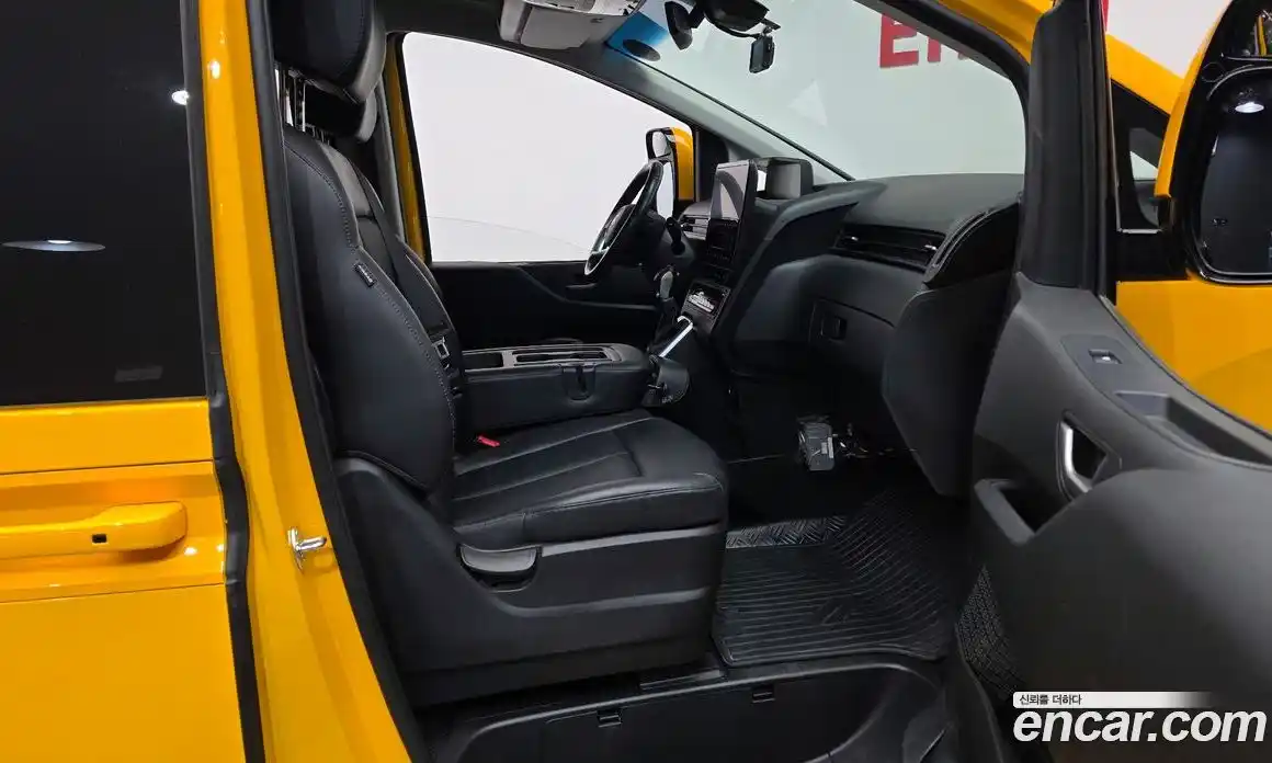 Hyundai Staria 2022 3.5 Автомат в Москве № 1342177, фото 11