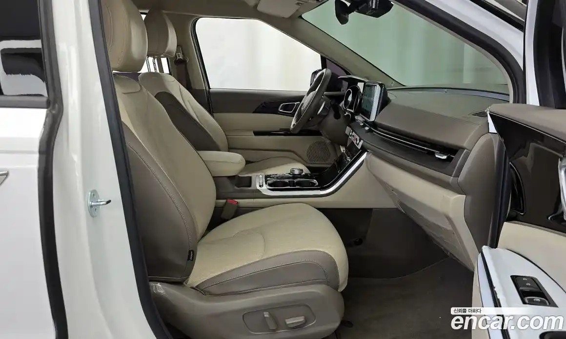 Kia Canival 2023 2.2 Автомат в Москве № 1342755, фото 11