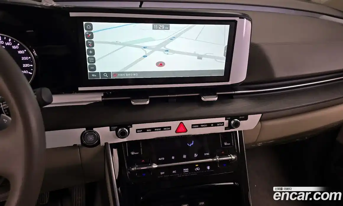 Kia Canival 2023 2.2 Автомат в Москве № 1342755, фото 14