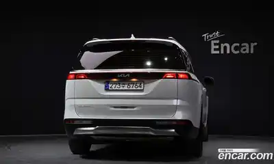 Kia Canival 2023 2.2 Автомат в Москве № 1342755, миниатюра 4