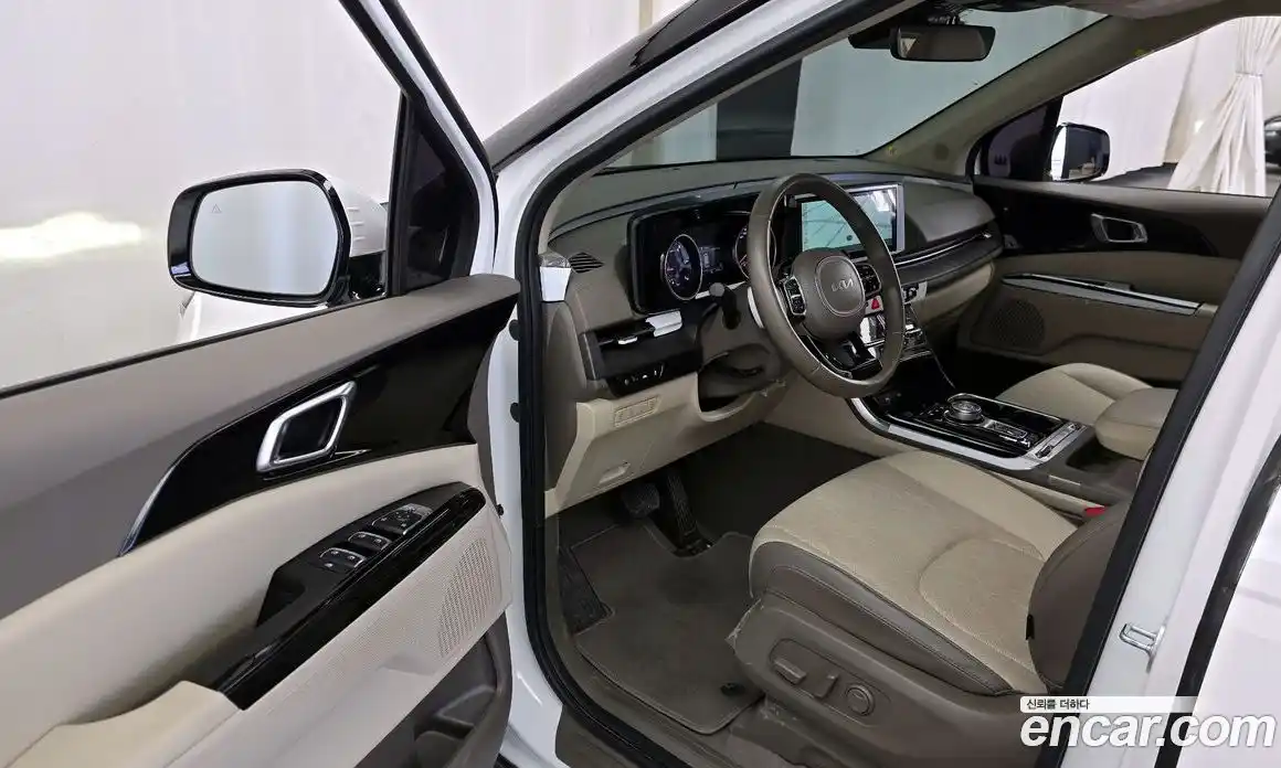 Kia Canival 2023 2.2 Автомат в Москве № 1342755, фото 10