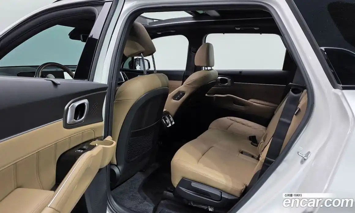 Kia Sorento 2023 1.6 Автомат в Москве № 1342966, фото 11