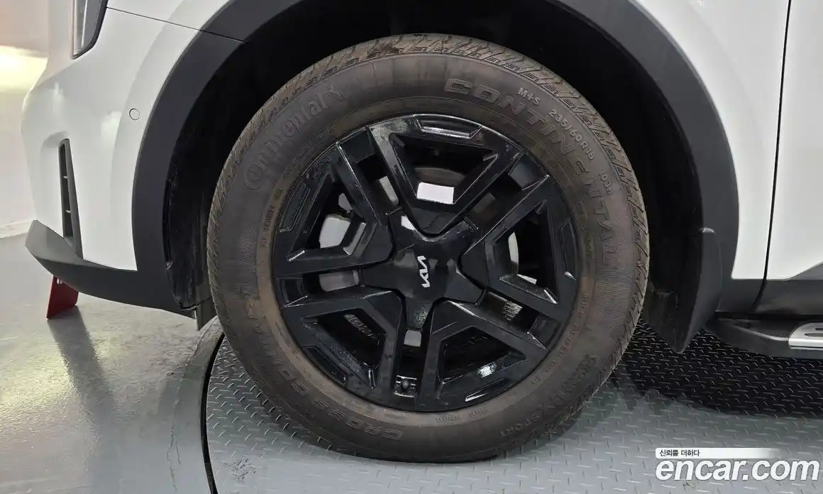 Kia Sorento 2023 1.6 Автомат в Москве № 1342966, фото 5