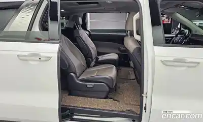 Kia Canival 2024 3.5 Автомат в Москве № 1343185, миниатюра 12