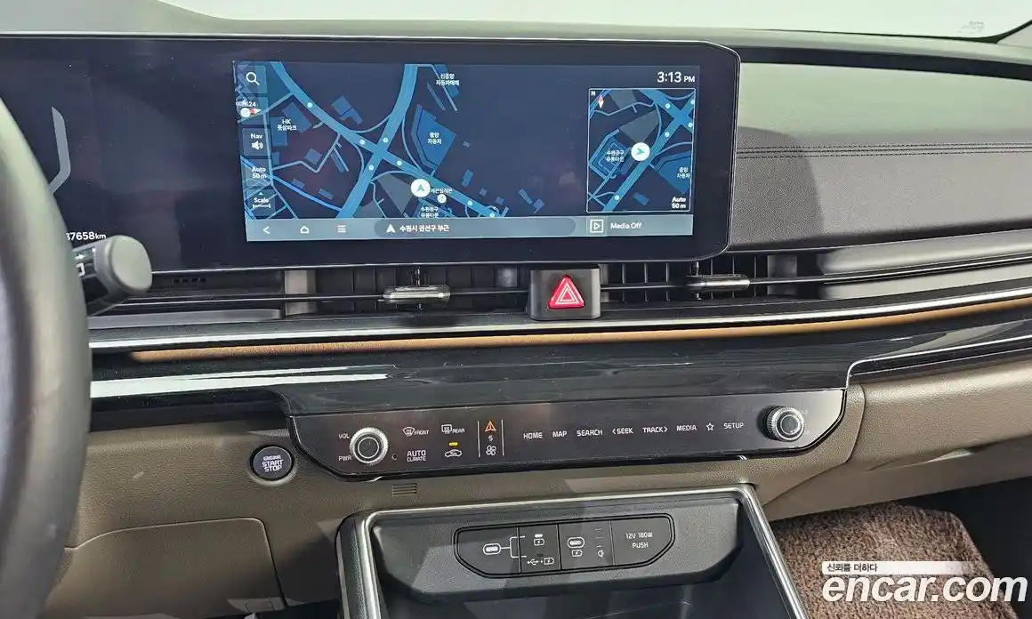 Kia Canival 2024 3.5 Автомат в Москве № 1343185, фото 13