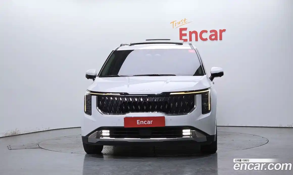 Kia Canival 2024 3.5 Автомат в Москве № 1343185, фото 3